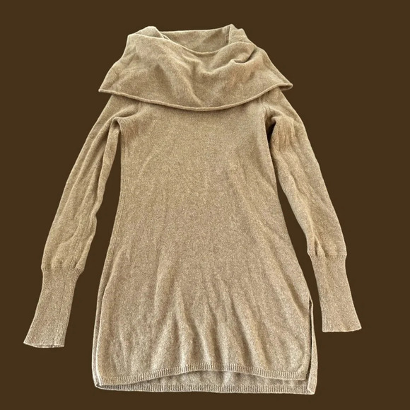 Sak’s Fifth Avenue Size Small 100% Cashmere Cowl Neck Longline Sweater Camel Tan - Picture 1 of 6